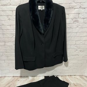 Danny & Nicole Gorgeous 2PC Jacket & Slacks Set • Plus Size 24W • Black • EUC